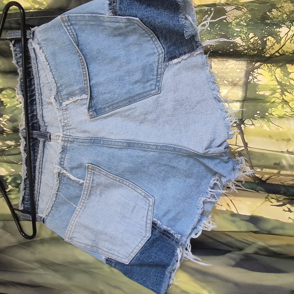 Patchwork Denim Shorts - Picture 3 of 3
